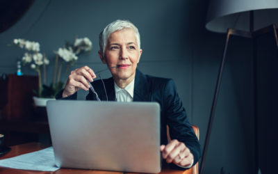 How to Decide Between a Small Business and a Franchise